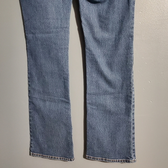 Old Navy Womens Jeans Classic Blue Boot Cut Denim Mid Rise Size 8 Long - Picture 6 of 9